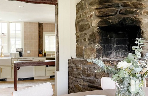 New Marlborough House | 5-bed Colonial Berkshires Farmhouse, aka Grandaddy's House, Family Friendly home