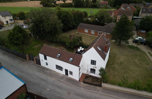 Fishlake House | 5 Bed Cottage | Sleeps 10 | Free Parking