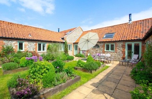 Docking Cottage | 5 Bed in Docking (oc-2149)