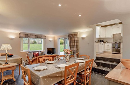 Constantine Bay Cottage | 5 Bed in Padstow (oc-p00051)