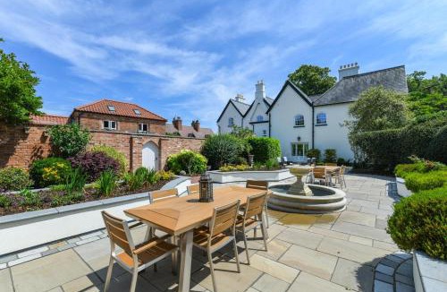 Stoke Bardolph House | 5 Bed in Thurgarton oc-o32919