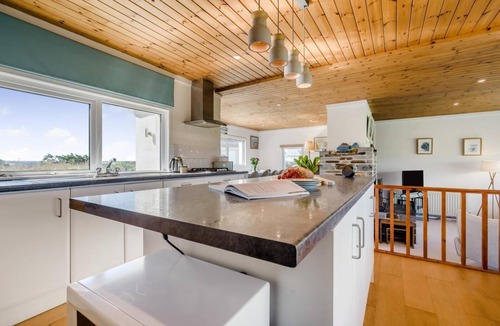 Trebetherick House | 5 Bed in Trebetherick (oc-t33296)