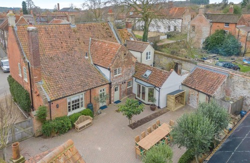 Little Walsingham Cottage | 5 Bed in Walsingham (oc-r30796)