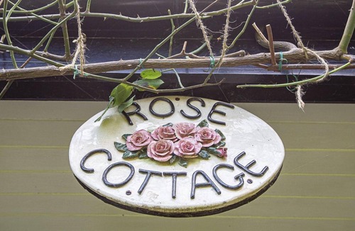 Babbacombe Cottage | 5 Bed - Rose Cottage - Sleeps 9 guests in 5 bedrooms