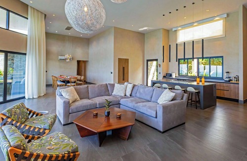 Dominicalito Villa | 5 Bedroom, 4 Bathroom House Dominicalito Bay
