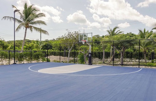 Grace Bay House | 5 bedroom accommodation in Providenciales
