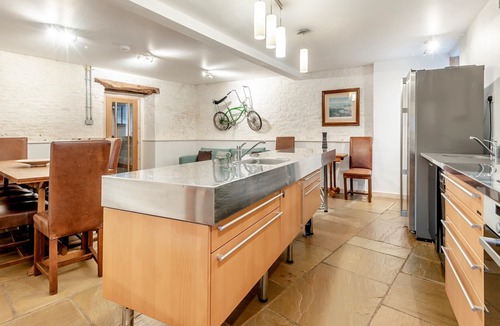 Chesterfield Cottage | 5 bedroom accommodation in Barlow, near Dronfield