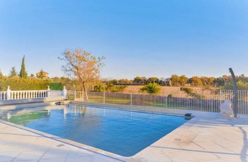 Aubignan House | 5 bedroom accommodation in Aubignan