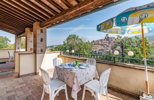 Arcidosso House | 5 bedroom accommodation in Arcidosso