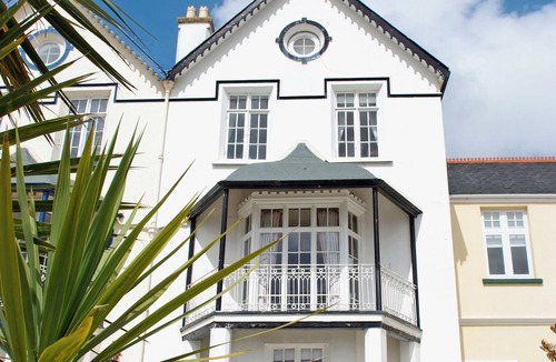 Instow Cottage | 5 bedroom accommodation in Instow, near Bideford