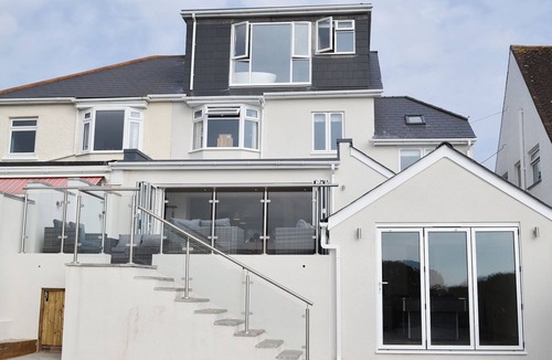 Exmouth Cottage | 5 bedroom accommodation in Exmouth