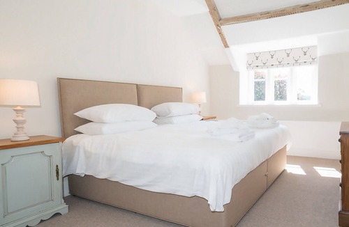 Ventnor Cottage | 5 bedroom accommodation in Wroxall, near Ventnor