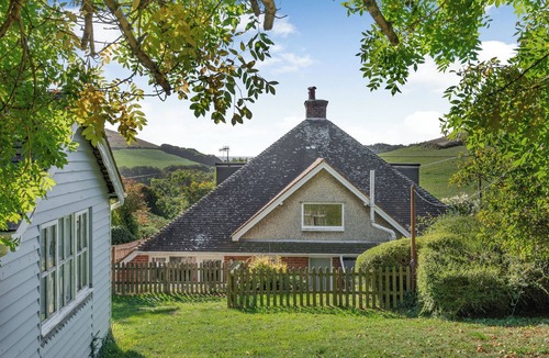 West Lulworth Cottage | 5 bedroom accommodation in West Lulworth, near Swanage