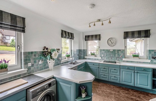 Powmill Cottage | 5 bedroom accommodation in Powmill, near Dollar