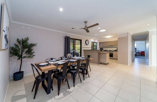 Urraween House | 5-Bedroom Comfort & Style