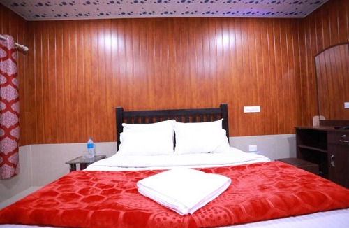 Kunchithanny Cottage | 5 Bedroom Cottage