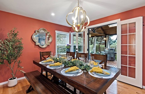 Green Lake House | 5-Bedroom · Rooftop · Game Room · Sleeps 11 · Lake View