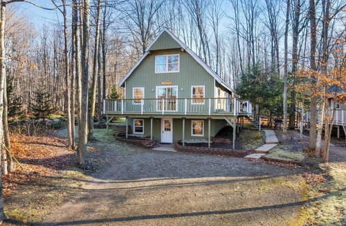 Harbor Springs Ski Chalet | 5-bedroom Ski Golf Chalet in Harbor Springs