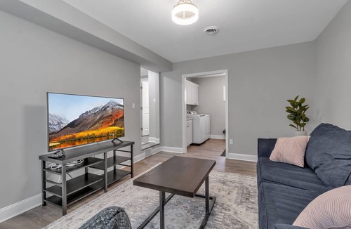 Orchard Park House | 5-bedroom updated Home in Orchard Park w/2 Living rooms and 2 King beds.