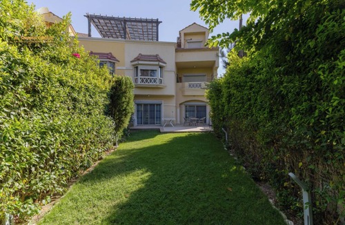 Sheikh Zayed City Villa | 5-bedroom villa with garden in bel air beverly hills-sheikh zayed
