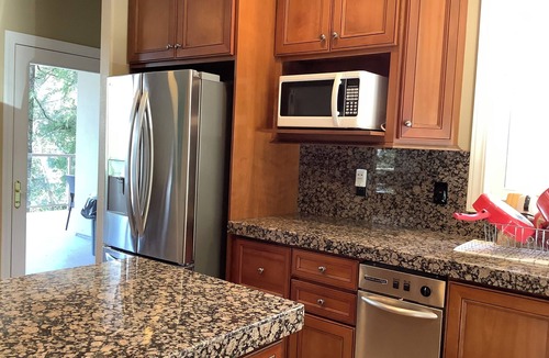 Brinnon House | 5-bedroom Waterfront House in Pleasant Harbor!