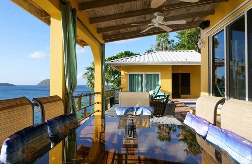 Estate Hull House | 5 Bedroom Waterfront Villa Tryst