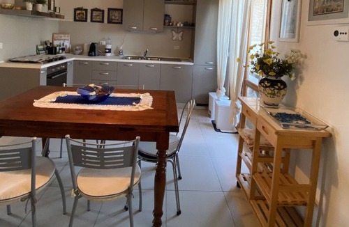 San Vincenzo Apartment | 5 beds, central area - Ref. Ferra