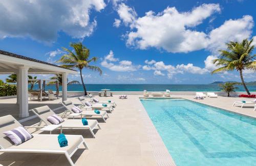 Les Terres Basses Villa | 5 BR Luxurious Beachfront Villa with utmost privacy