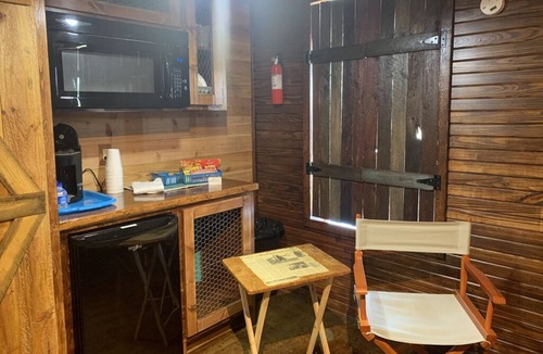 Cache Cabin | 5 Cabins at The Lazy Buffalo, Wichita Mountains Cache Lawton Fort Sill sleeps 16