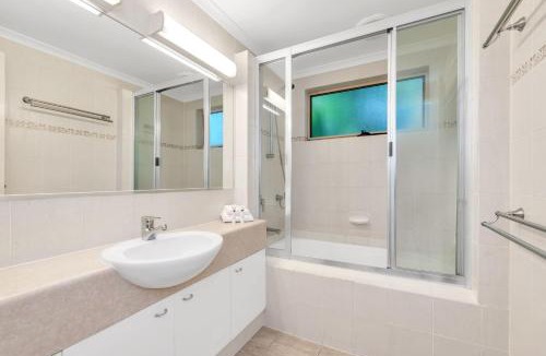 Noosaville Apartment | 5 Como