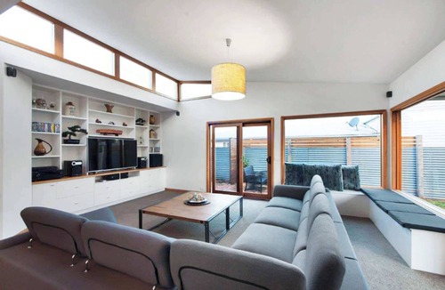 Echuca House | 5 Connelly - Echuca Holiday Homes