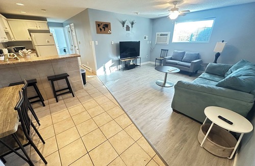 Franklin Apartment | 5 Cozy Abode - with washer and drier
