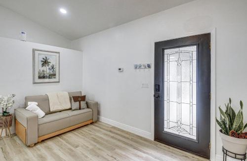 Holly Hill House | 5 Mi to Beach & Main St Pier: Quiet Family Getaway