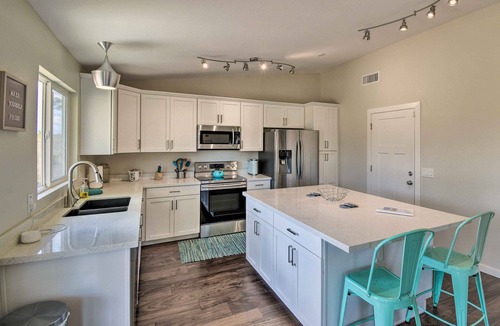 Deer Valley House | 5 Mi to Spring Training! Family Haven in Glendale