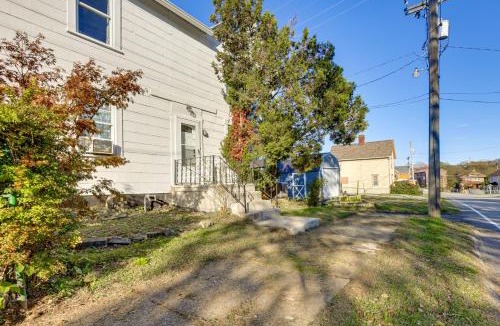 East Uniontown House | 5 Mi to the Jumonville Cross: Home w/Fenced Yard