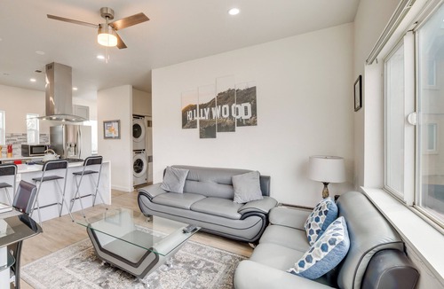 Glendale House | 5 Mi to Universal Studios: Family Gem w/Hot Tub!