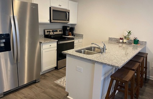 Pendleton House | 5 Miles from Clemson - Great for all the games - New 3/3 Townhome