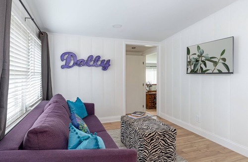 Sunset View House | 5 Min to Grand Ole Opry · 3BR Sleeps 10 · Family