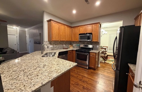 High Point House | 5 Min to HPU! Furniture Market Friendly!