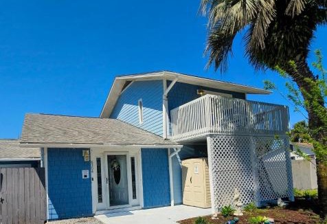 Treasure Cove House | 5 Mins from beach and has pool, hot tub, games, pet friendly