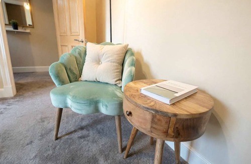 West End Apartment | 5 Mins Murrayfield Stadium-Parking-Nr City Centre