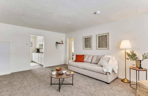 Bountiful Apartment | 5 Mins off i15, Pickle Ball Courts Close By!