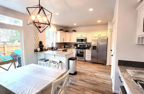 Southwest Bend House | 5 Minute Drive to Downtown Bend, Dog Friendly