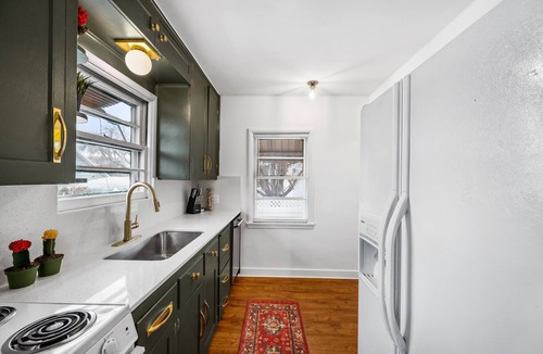 Fairpark House | 5 minutes to freeway, downtown and airport.