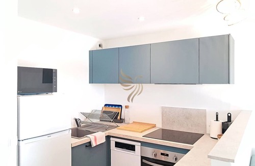 Boulouris-sur-Mer Apartment | 5-room studio - sea view- terrace - parking