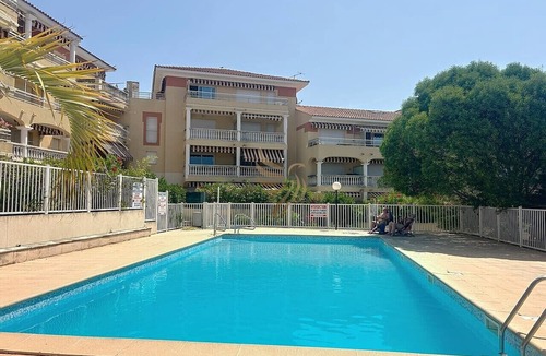 Boulouris-sur-Mer Apartment | 5-room studio - sea view- terrace - parking