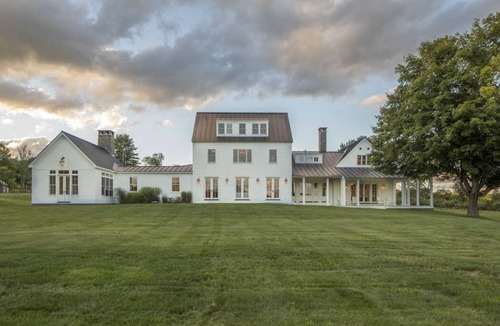 Hartland Four Corners House | 5 Star Accommodation Meets Farm Life #hartlandhillfarm