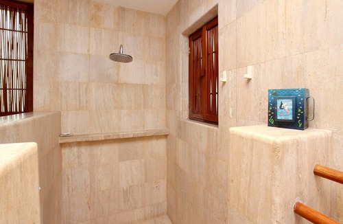 Zihuatanejo Condo | 5 Star Mexican Retreat at the Residencias on Playa La Ropa.