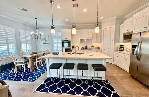Beachside Village House | 5 STAR REVIEWS! Beachside! 2 KING Suites Ocean Views, Beach amenities!