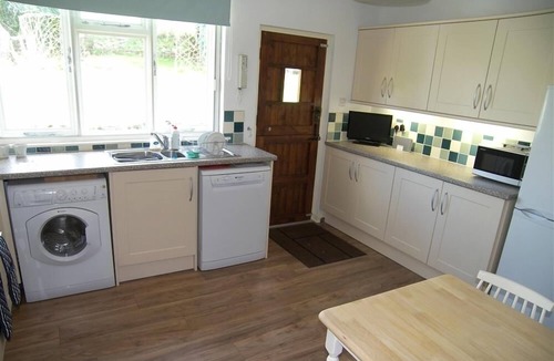 Lockerbie Cottage | 5 The Village - a cottage that sleeps 4 guests in 2 bedrooms